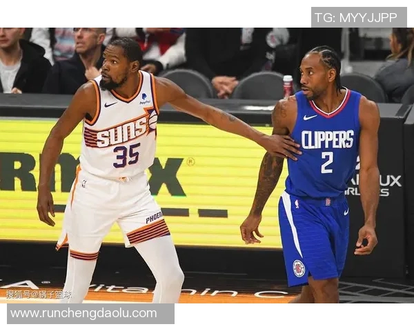 2008年NBA季后赛首轮马刺对决太阳的激烈战况与精彩瞬间回顾