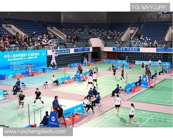 深圳羽毛球队在全国团队协作排行榜中荣登第八名展现出色团队精神与实力 深圳羽毛球队在全国团队协作排行榜中荣登第八名展现出色团队精神与实力