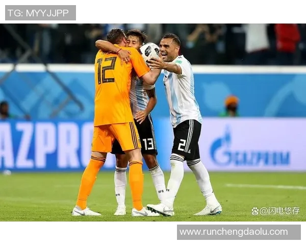 与足球明星深情对视的瞬间视频记录你的心跳与梦想